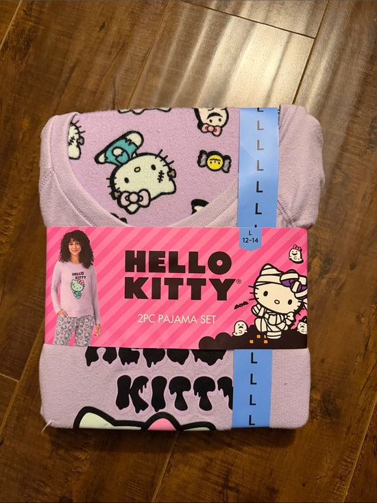 Hello Kitty Other - Hello Kitty Pink Lavender 2-Piece Pajama Set
